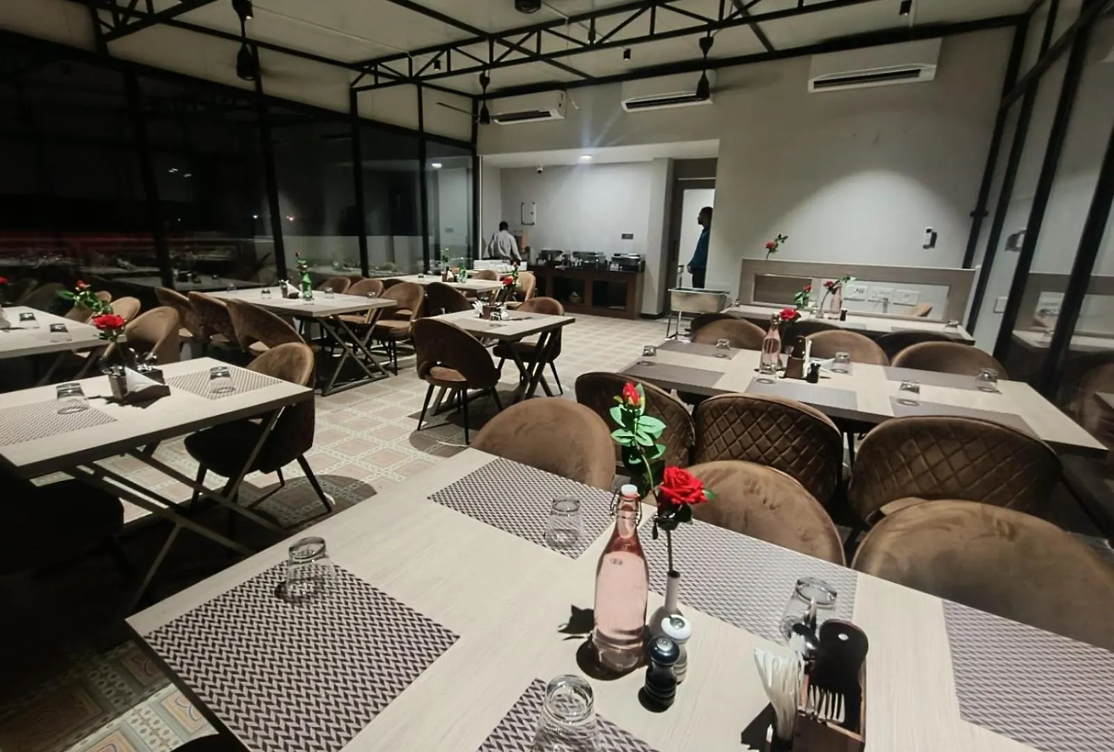 Hotel Glorious Grand Varanasi